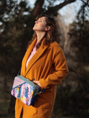 Torebka Box z kieszonka kolorowe kropki